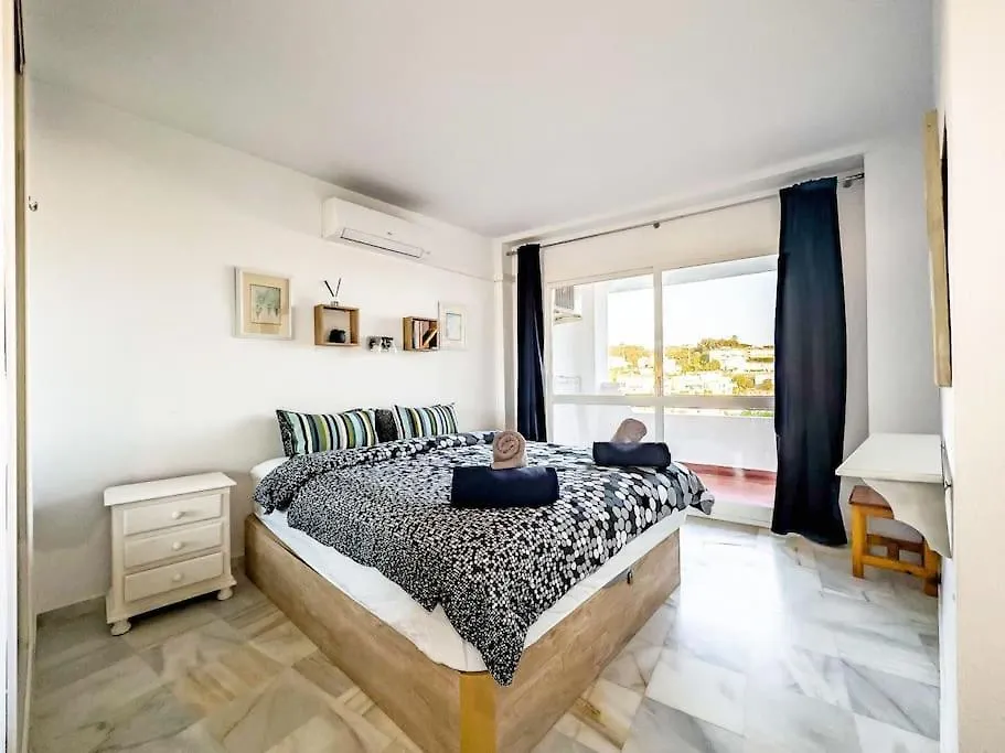97-Townhouse With Roof Terrace & Views, Marbella Apartment