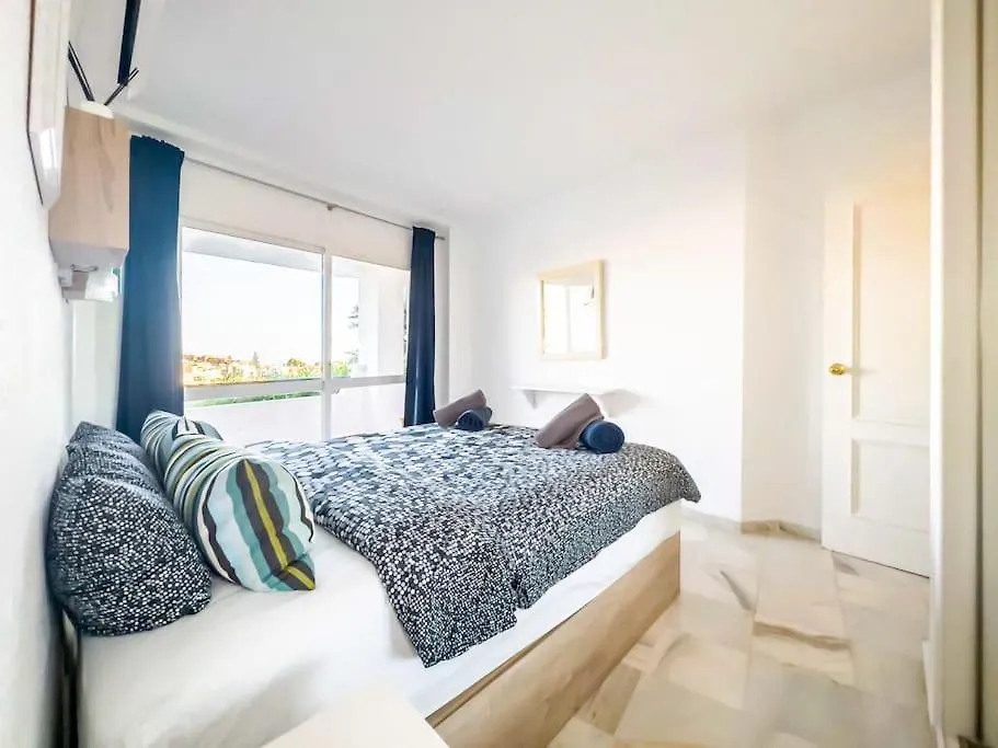 97-Townhouse With Roof Terrace & Views, Marbella Apartment