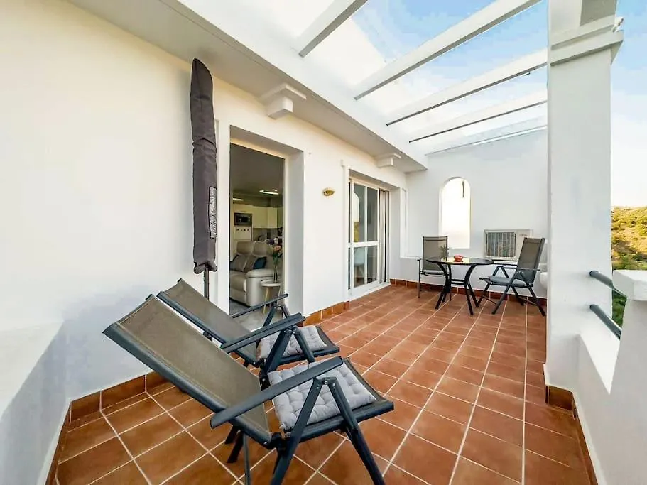 97-Townhouse With Roof Terrace & Views, Marbella Apartment